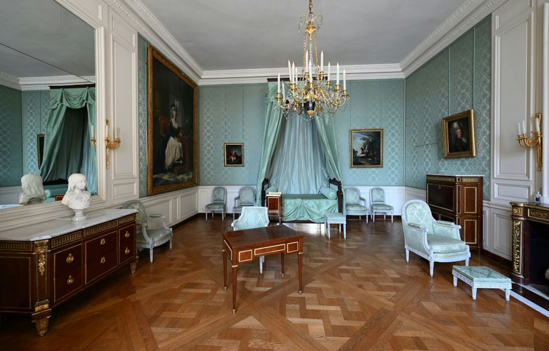 Palace of Versailles reopens rooms to the public after major makeover